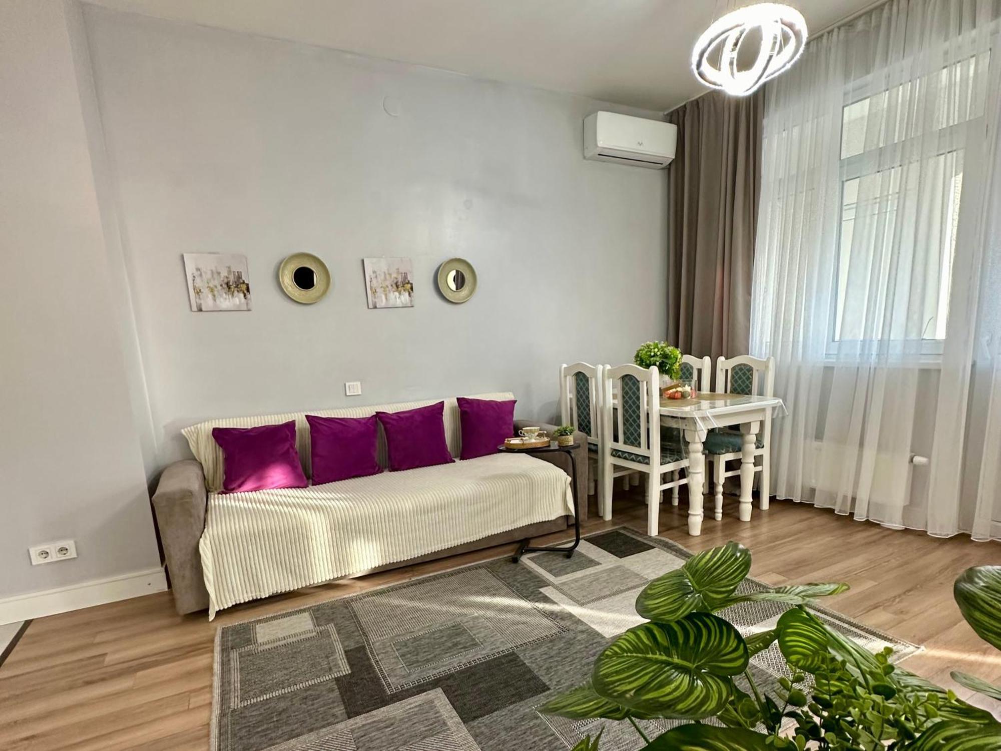 9 жк Braun: уютные у трц Mega Alma-ata Apartment Almaty